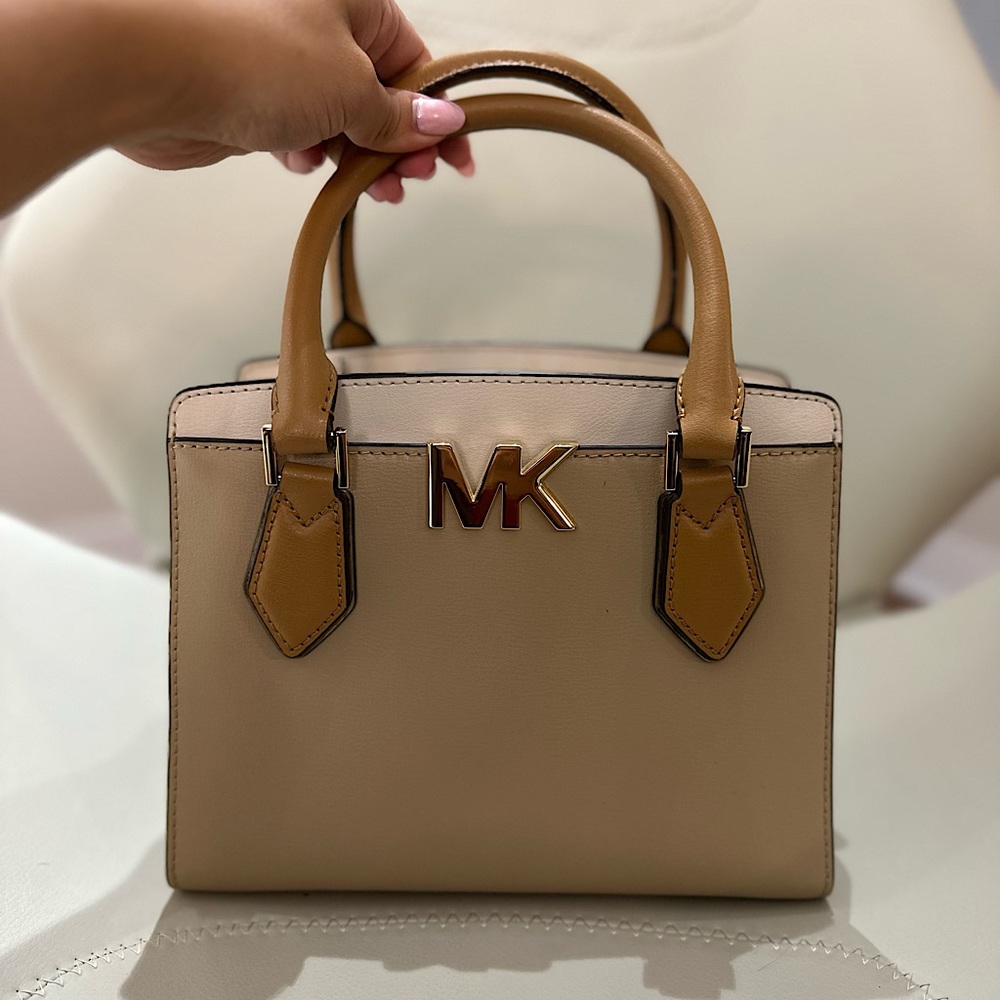 Michael Kors Crossbody/ Shoulder Bag